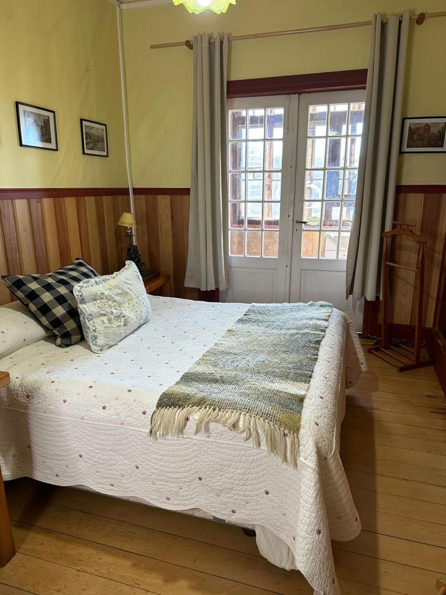 Appartement Hostal Florencia à Puerto Varas Extérieur photo